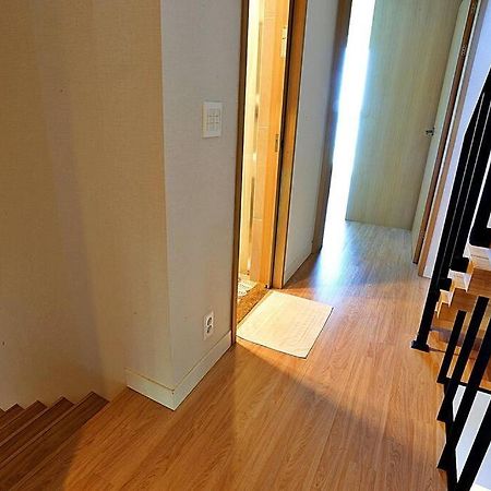Coveted Palms Village Pension Jeju Bagian luar foto