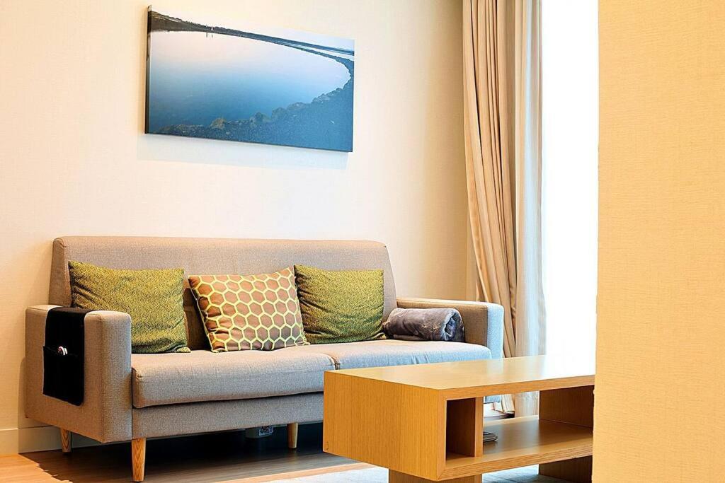 Coveted Palms Village Pension Jeju Bagian luar foto
