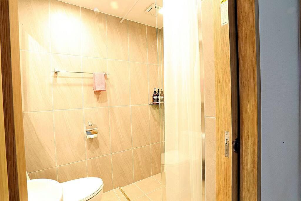 Coveted Palms Village Pension Jeju Bagian luar foto